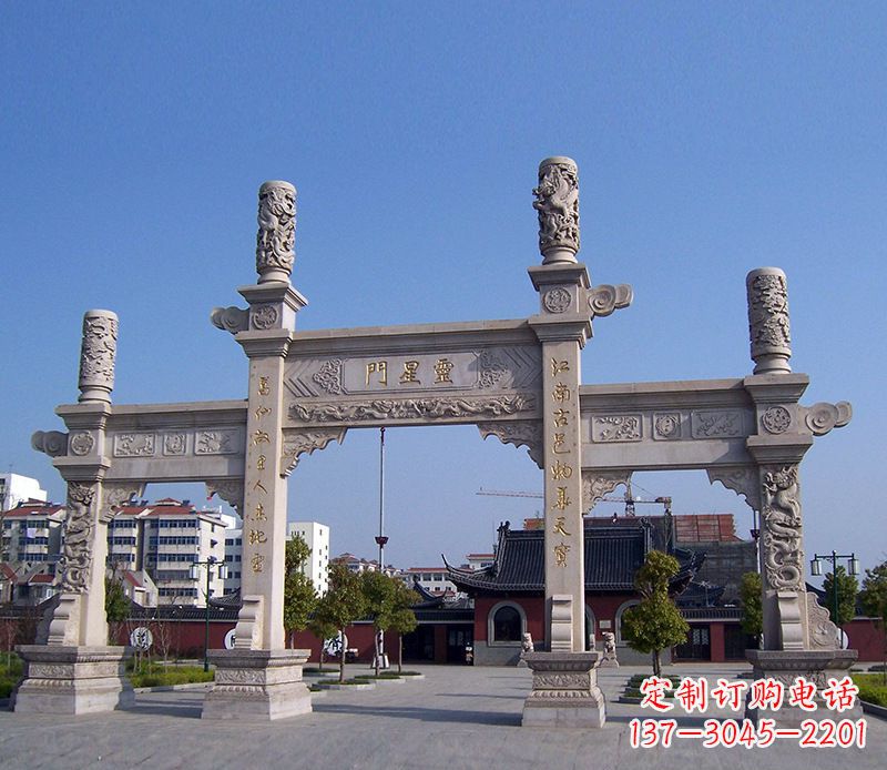 山西寺庙景观石牌坊