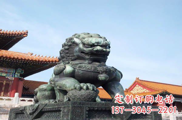 山西寺庙门口狮子铜雕