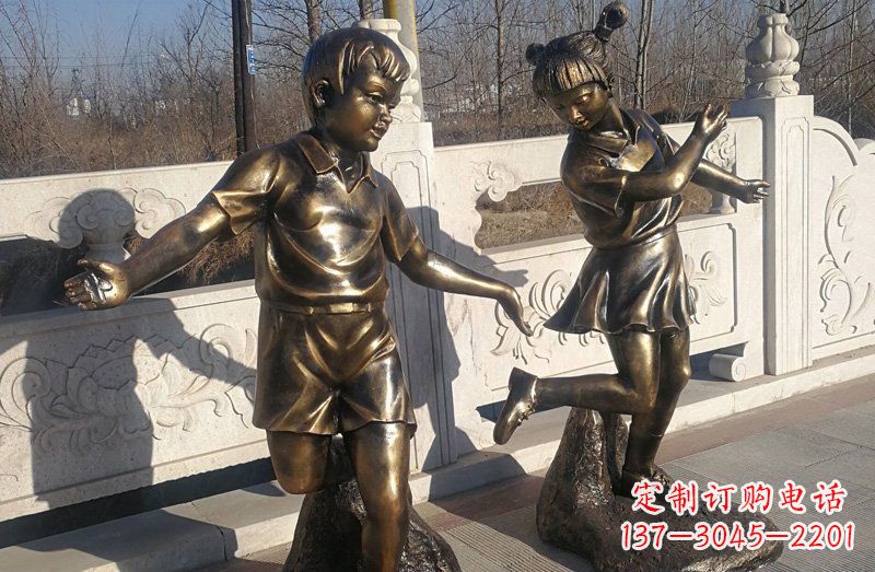 山西踢毽子的儿童铜雕 (2)