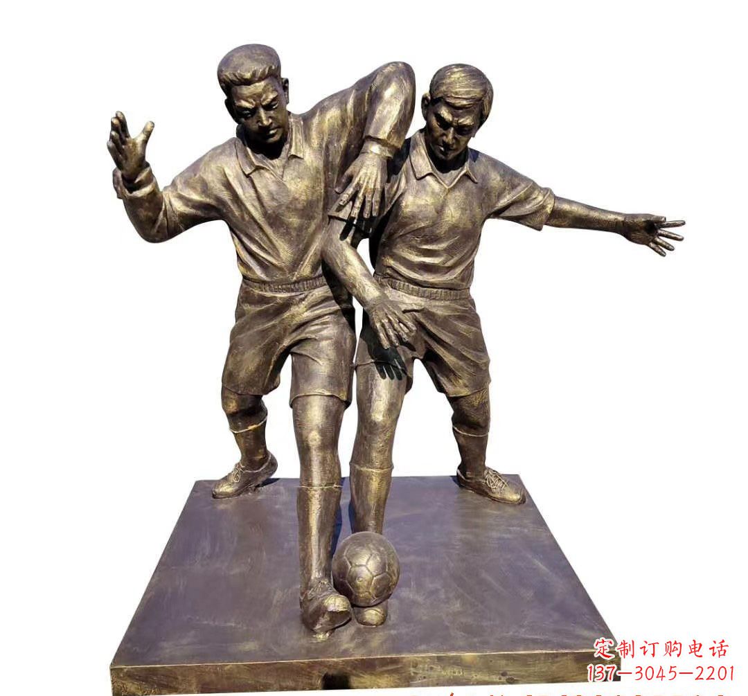 山西踢足球人物铜雕