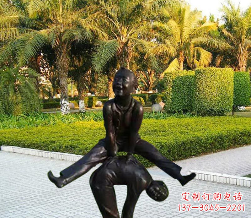 山西跳山羊的儿童铜雕