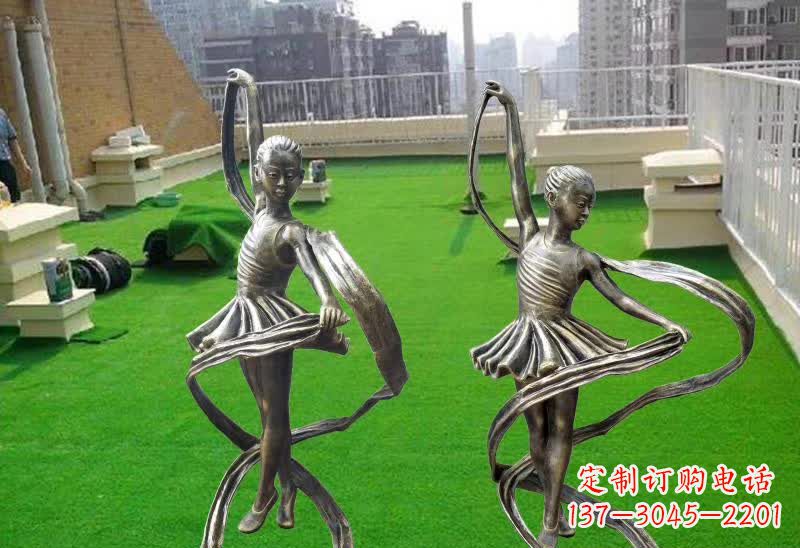 山西跳舞的女孩铜雕