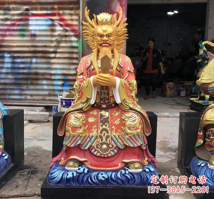 山西铜雕彩绘坐式龙王
