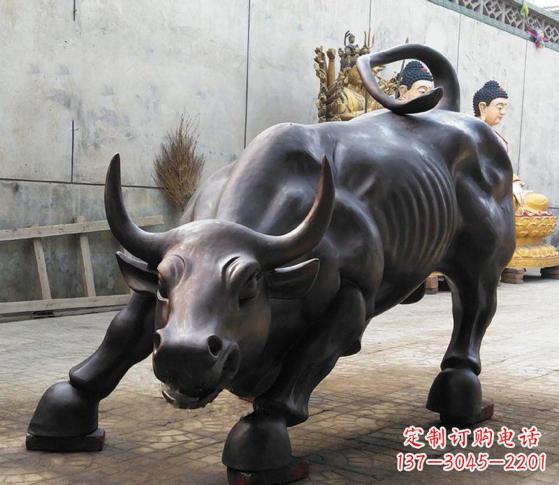 山西铜雕广场华尔街动物牛 (2)