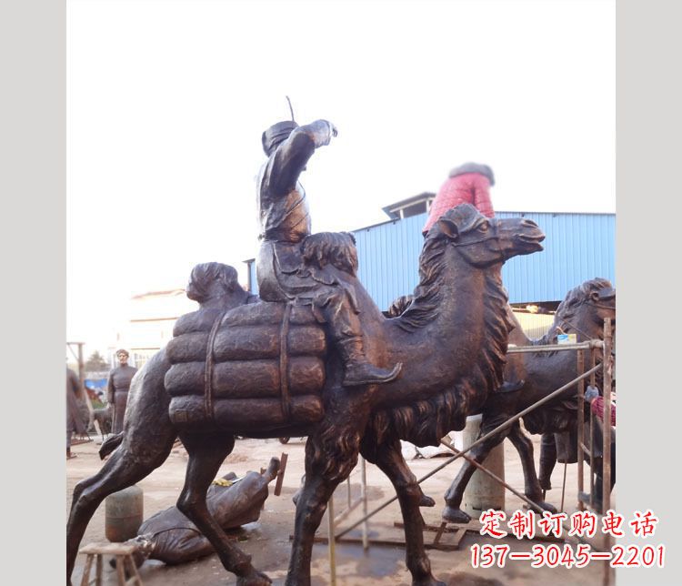 山西铜雕广场骑骆驼雕塑