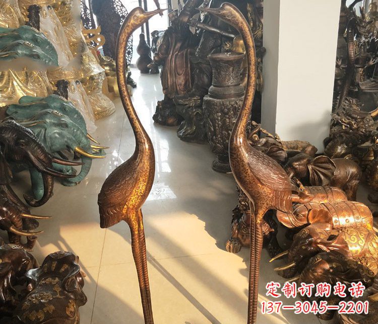 山西铜雕仙鹤踩龟雕塑摆件