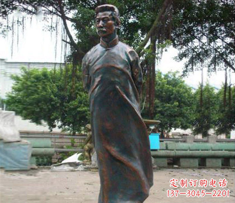 山西铜雕校园鲁迅人物雕像摆件
