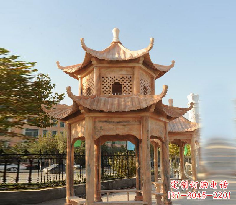 山西晚霞红景区休息凉亭