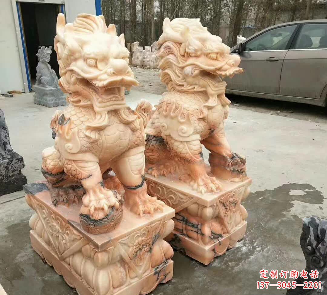 山西晚霞红酒店麒麟门墩