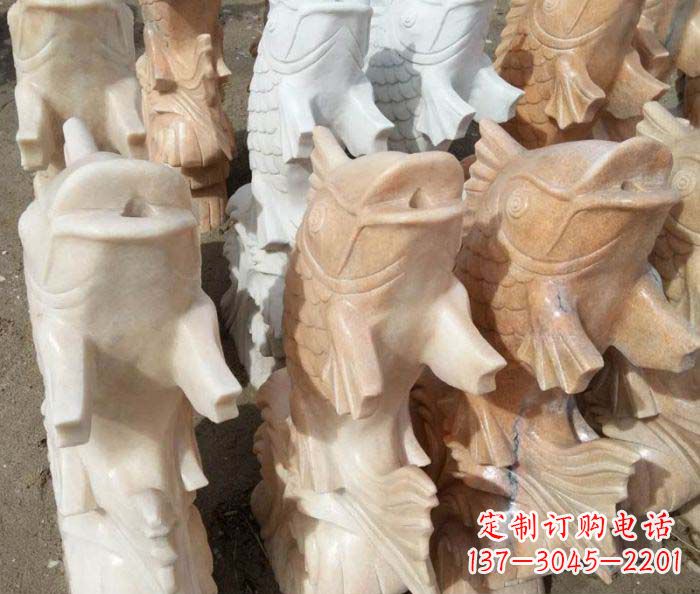 山西晚霞红喷水鲤鱼庭院石雕