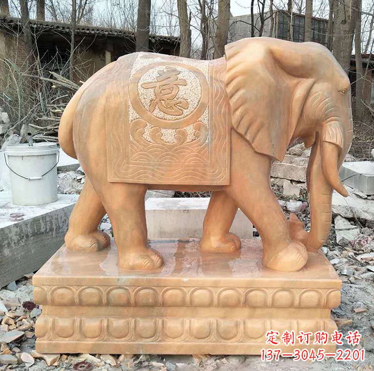 山西晚霞红石材大象雕塑
