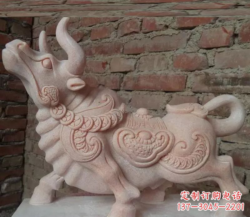 山西晚霞红小牛雕塑