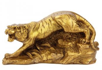 山西中领雕塑生肖铜虎鎏金摆件，是一款以生肖虎…
