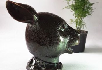 山西表彰传统的中国生肖兔铜铸雕塑