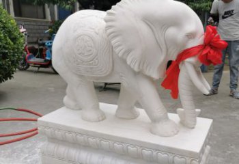 山西中领雕塑的石雕大象招财摆件