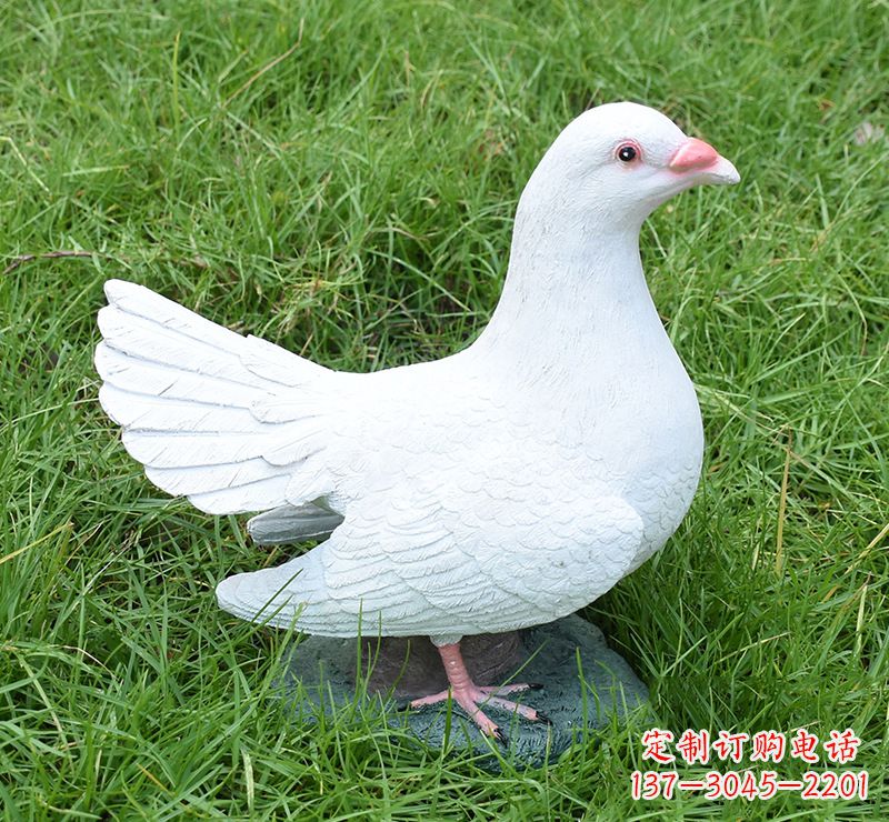 山西文化广场的和平鸽雕塑