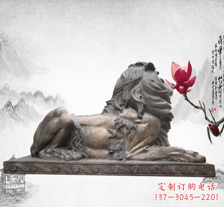 山西卧着的西洋狮子铜雕