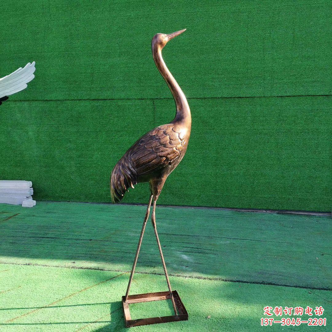 山西仙鹤衔芝铜雕