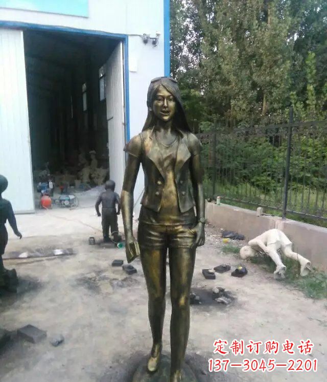 山西现代美女广场人物铜雕