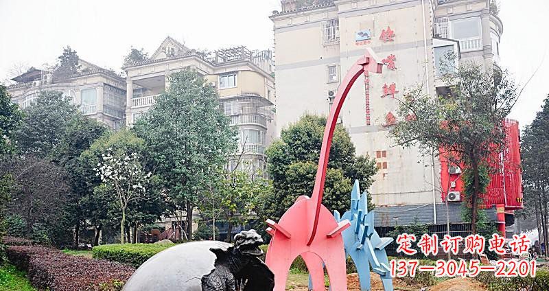 山西小区破壳而出的小恐龙景观铜雕