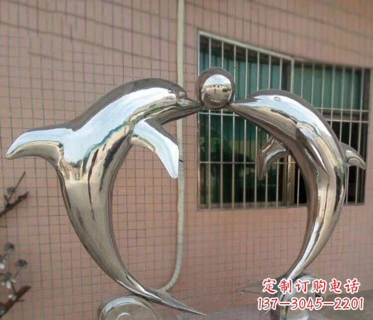 山西校园不锈钢海豚顶球雕塑