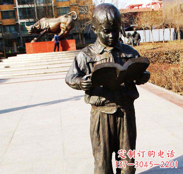 山西校园看书的小学生人物铜雕