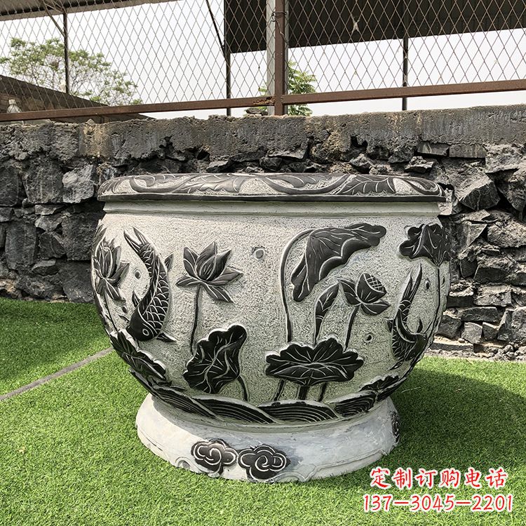 山西鱼纹水缸石雕