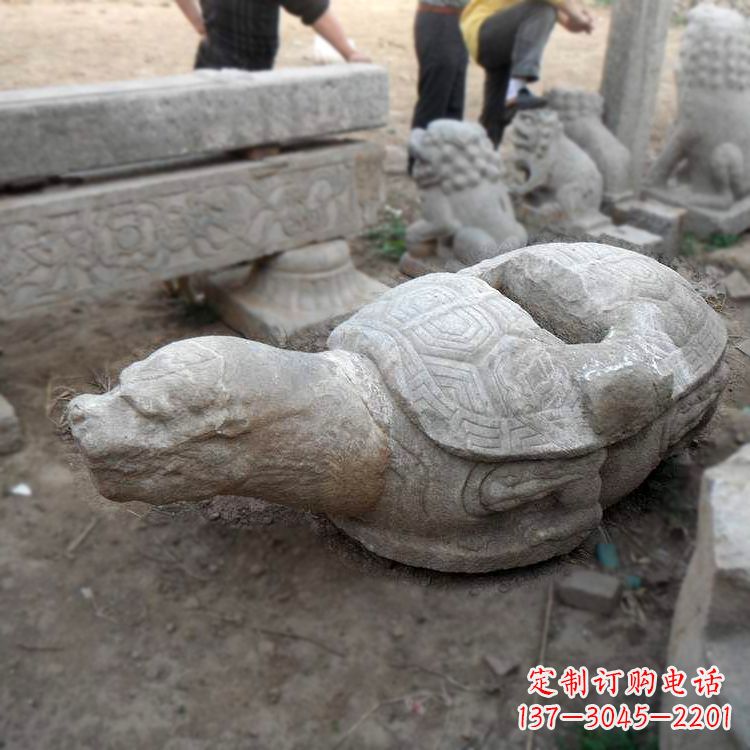 山西朱雀站在赑屃上的石雕