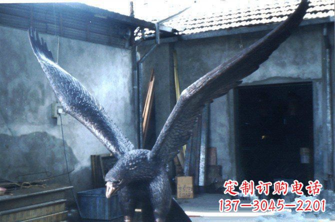 山西铸铜老鹰企业动物铜雕
