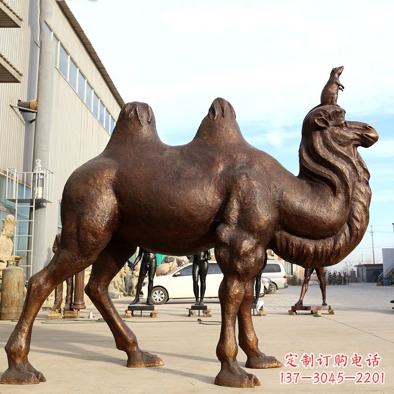 山西铸铜骆驼雕塑