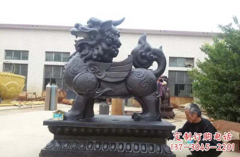 山西铸铜门口貔貅雕塑